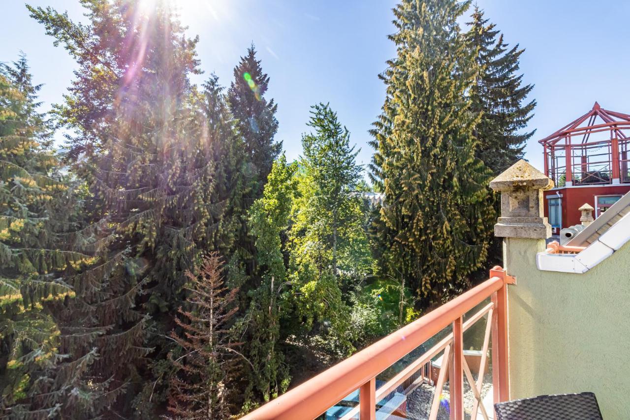 Alpenglow Lodge By Elevate Vacations Whistler Eksteriør billede